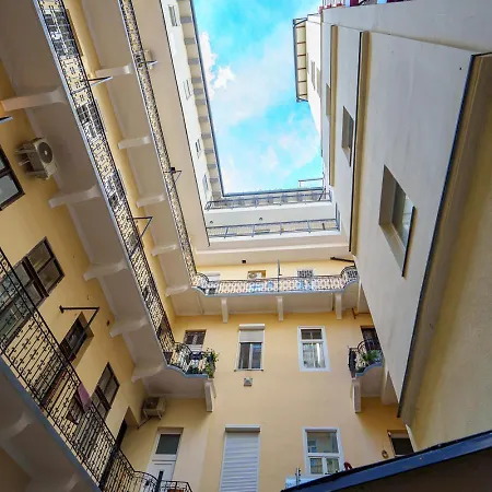 Downtown Gem - Next To Andrassy Street