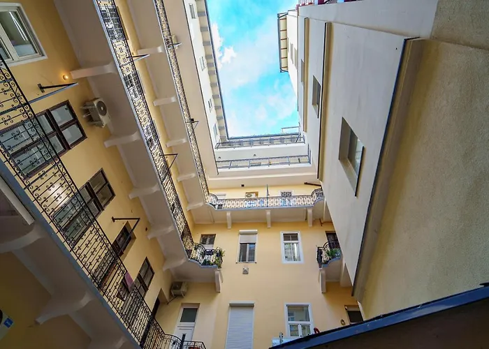 Downtown Gem - Next To Andrassy Street